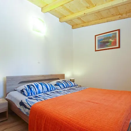 Family Friendly With A Swimming Pool - 20792 Apartment Fazana