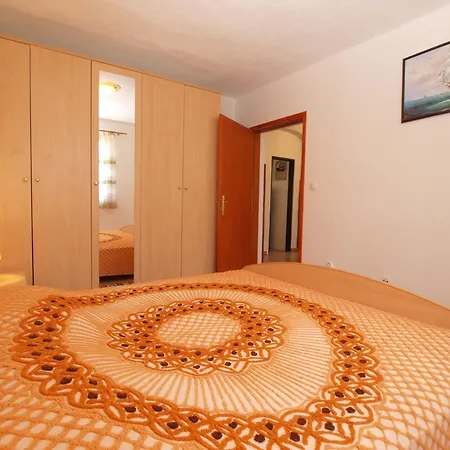 Family Friendly With A Swimming Pool - 20792 Fazana
