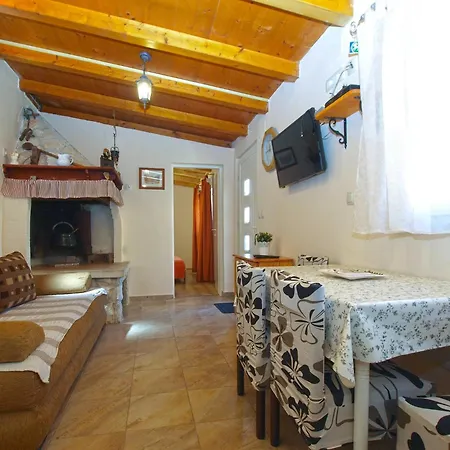 Apartment Family Friendly With A Swimming Pool - 20792 Fazana